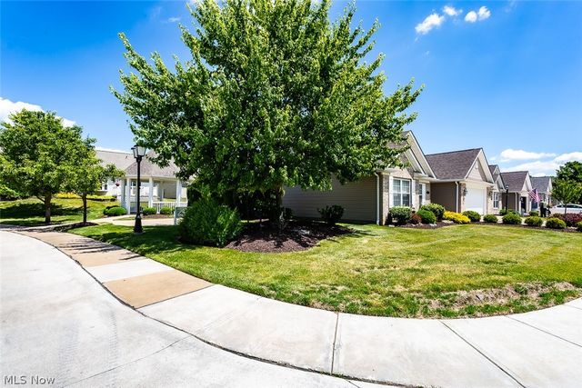 457 Harvest Lane, Seven Hills, OH 44131