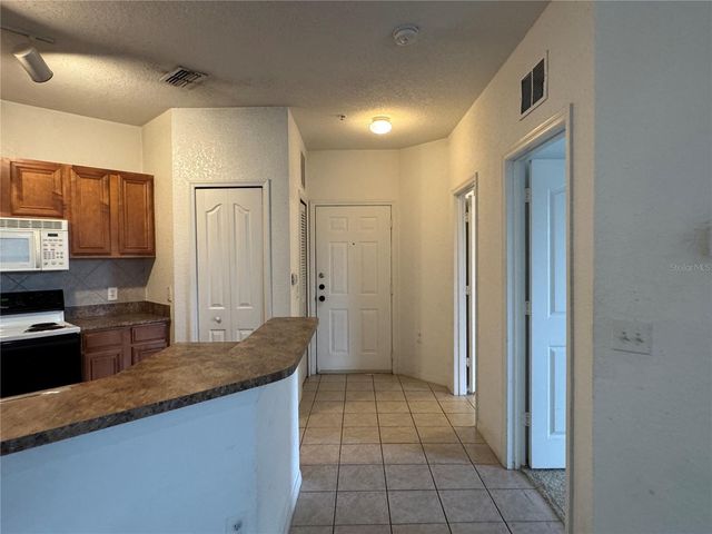 6149 METROWEST BOULEVARD 208, Orlando, FL 32835