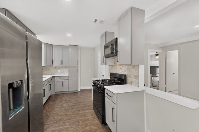 2310 Costa Mesa Drive, Dallas, TX 75228