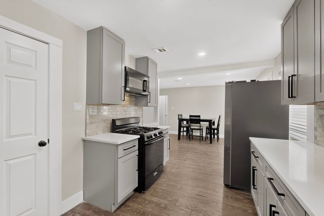 2310 Costa Mesa Drive, Dallas, TX 75228