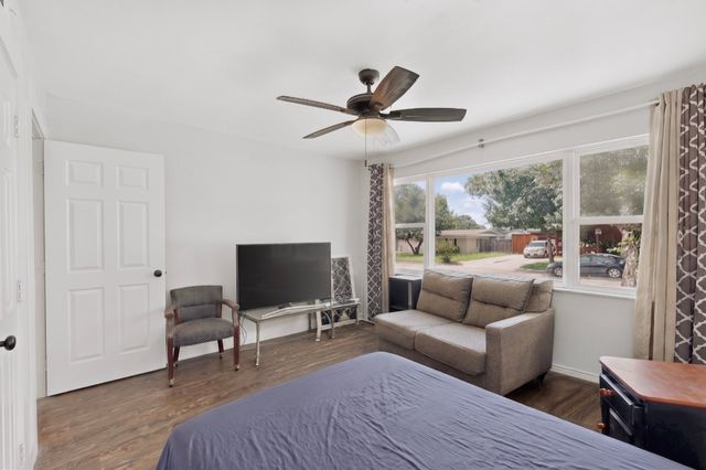 2310 Costa Mesa Drive, Dallas, TX 75228