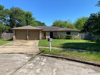 6911 Windy Pines Drive, Spring, TX 77379
