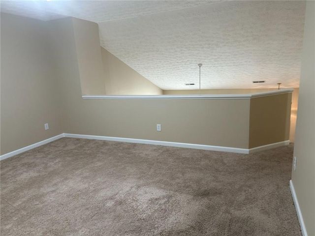 185 Weatherstone Drive, Woodstock, GA 30188