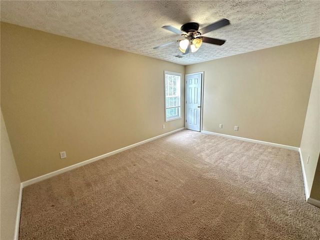 185 Weatherstone Drive, Woodstock, GA 30188