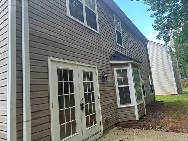 185 Weatherstone Drive, Woodstock, GA 30188