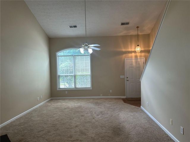 185 Weatherstone Drive, Woodstock, GA 30188