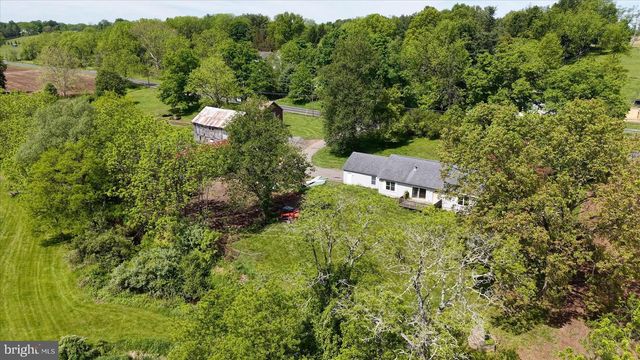 441 PITTSTOWN RD, Pittstown, NJ 08867
