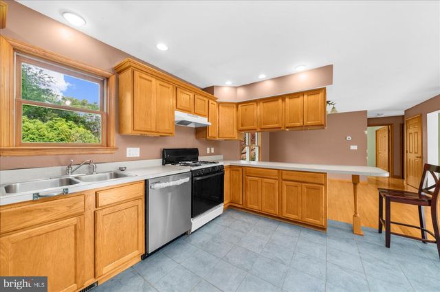 441 PITTSTOWN RD, Pittstown, NJ 08867
