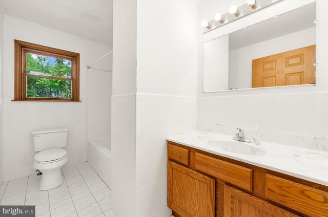 441 PITTSTOWN RD, Pittstown, NJ 08867