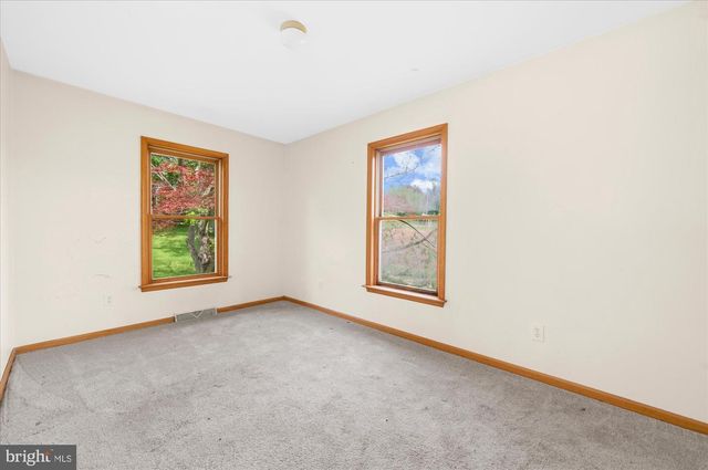441 PITTSTOWN RD, Pittstown, NJ 08867
