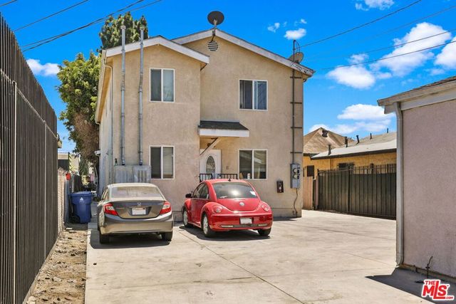 1219 E 57th Street, Los Angeles, CA 90011