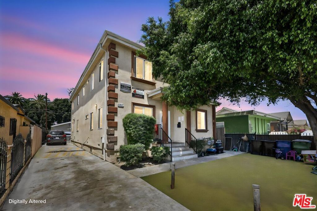 Image 2 of property listing at 1219 E 57th Street, Los Angeles, CA 90011