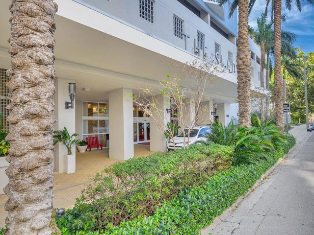 1551 N Flagler Drive 903, West Palm Beach, FL 33401