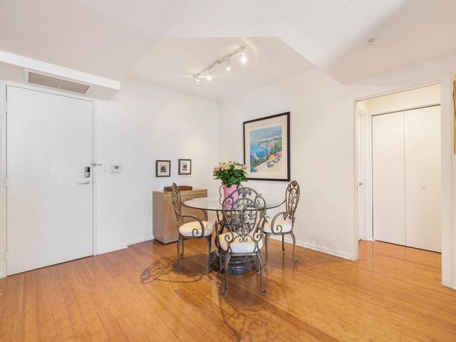 1551 N Flagler Drive 903, West Palm Beach, FL 33401