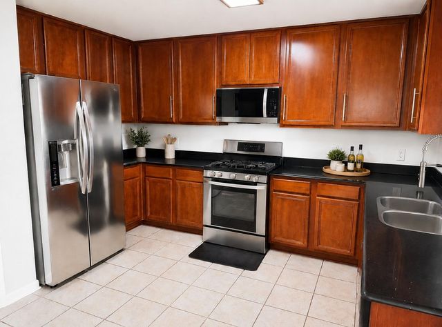 6507 Hawthorne Falls Lane, Houston, TX 77049