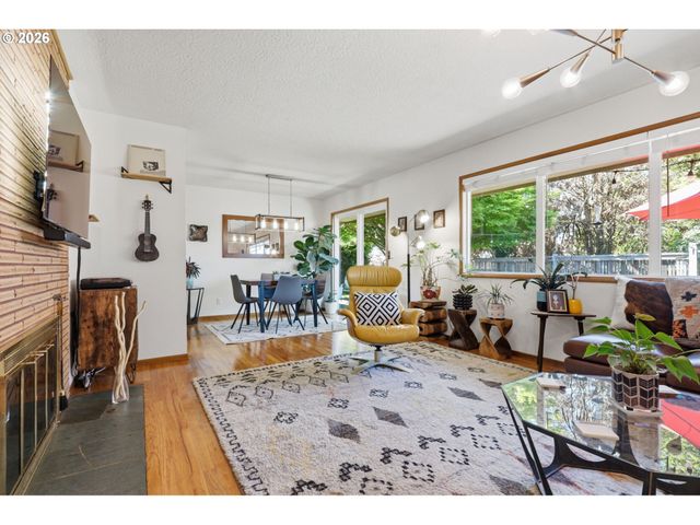 12915 Ne MORRIS Ct, Portland, OR 97230