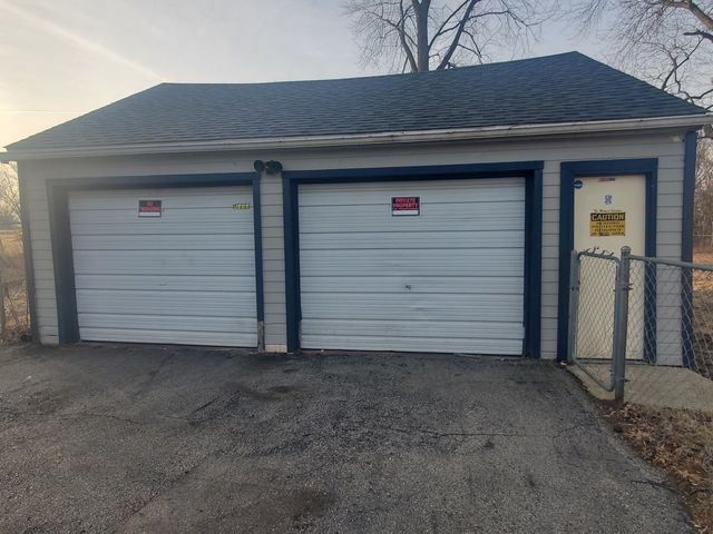 2725 W 49th Street, Davenport, IA 52806