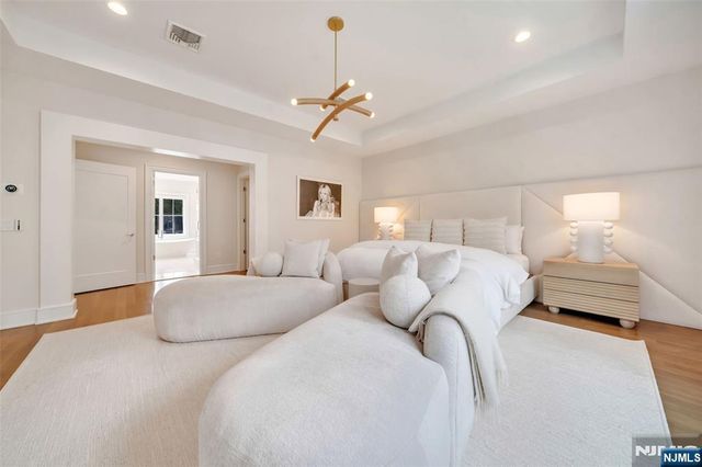 89 Depeyster Avenue, Tenafly, NJ 07670