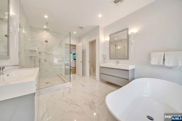 89 Depeyster Avenue, Tenafly, NJ 07670