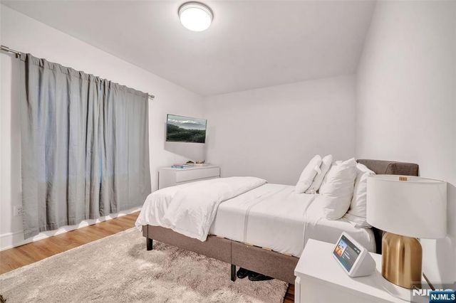 89 Depeyster Avenue, Tenafly, NJ 07670