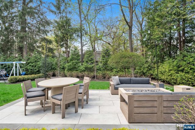 89 Depeyster Avenue, Tenafly, NJ 07670