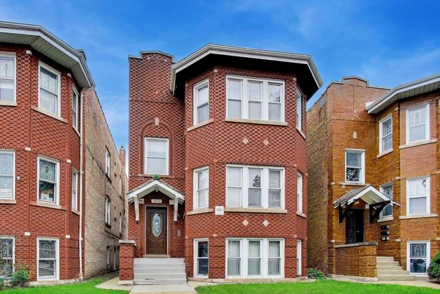 1822 Gunderson Avenue 1, Berwyn, IL 60402