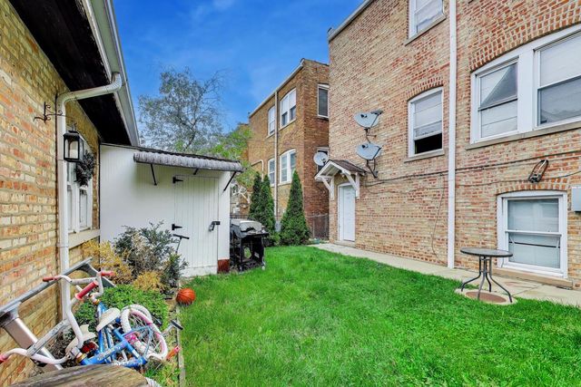 1822 Gunderson Avenue 1, Berwyn, IL 60402