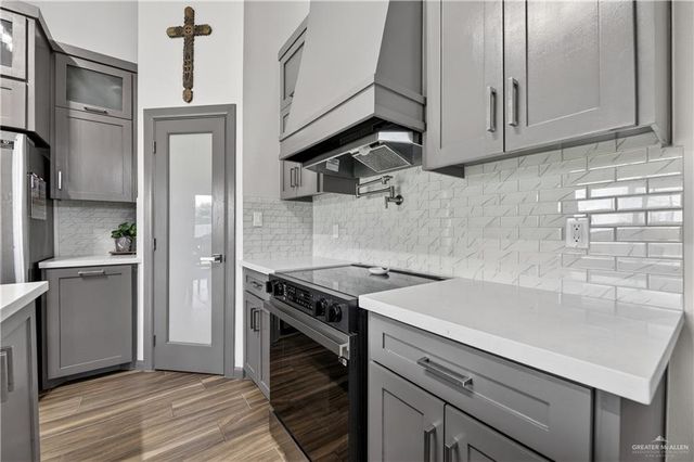 2914 N 44th Lane, Mcallen, TX 78501