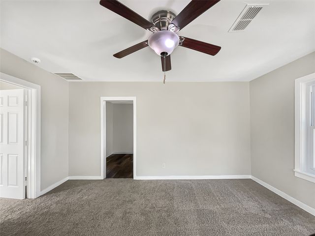 8400 Wyatt Drive, White Settlement, TX 76108