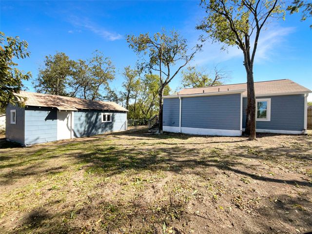 8400 Wyatt Drive, White Settlement, TX 76108