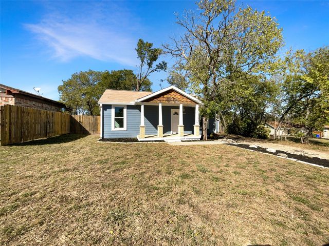 8400 Wyatt Drive, White Settlement, TX 76108