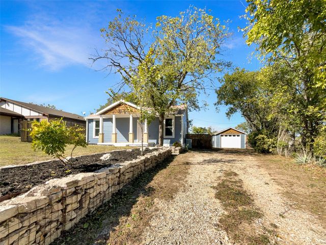 8400 Wyatt Drive, White Settlement, TX 76108