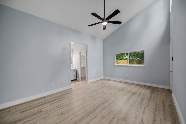 17 Oldstream Court, The Woodlands, TX 77381