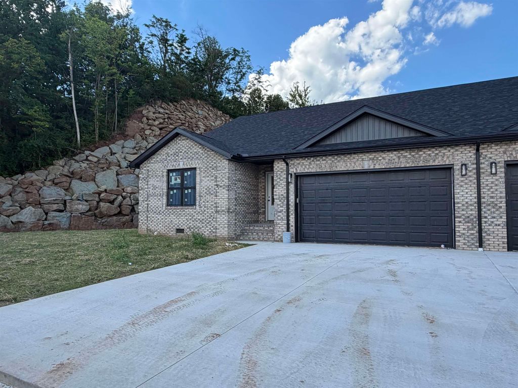 662 PRIVATE ROAD 574, Proctorville, OH 45669