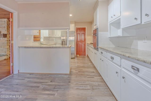 110 Annie Faye Norris Lane, Teachey, NC 28464