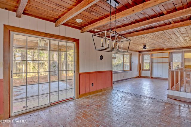 110 Annie Faye Norris Lane, Teachey, NC 28464