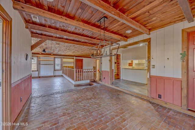 110 Annie Faye Norris Lane, Teachey, NC 28464