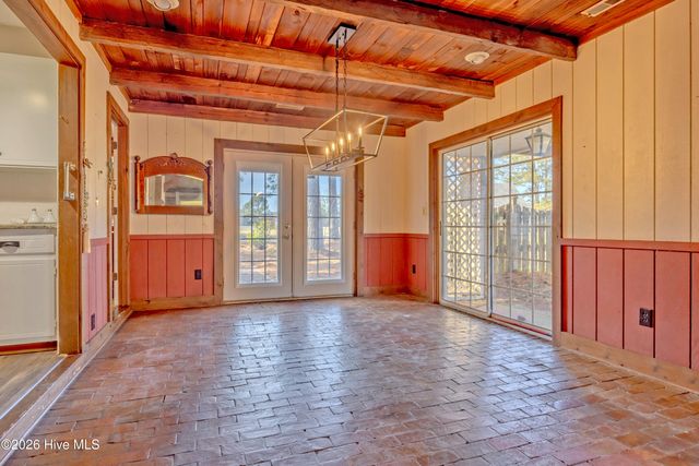 110 Annie Faye Norris Lane, Teachey, NC 28464