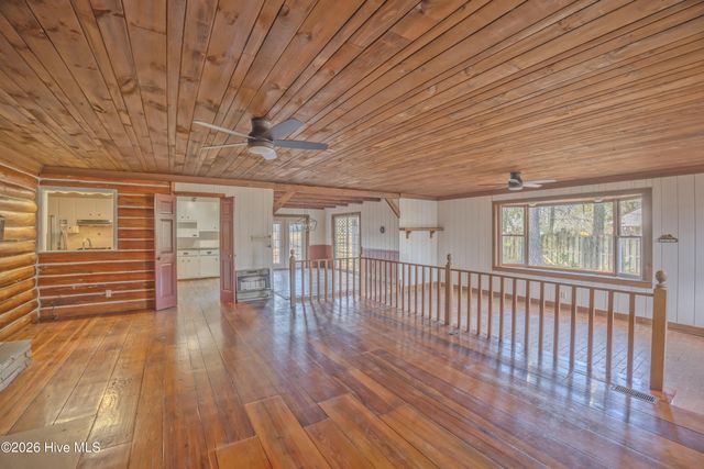 110 Annie Faye Norris Lane, Teachey, NC 28464