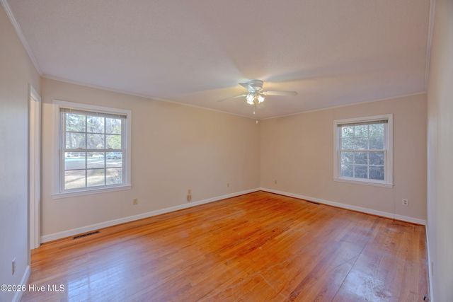 110 Annie Faye Norris Lane, Teachey, NC 28464