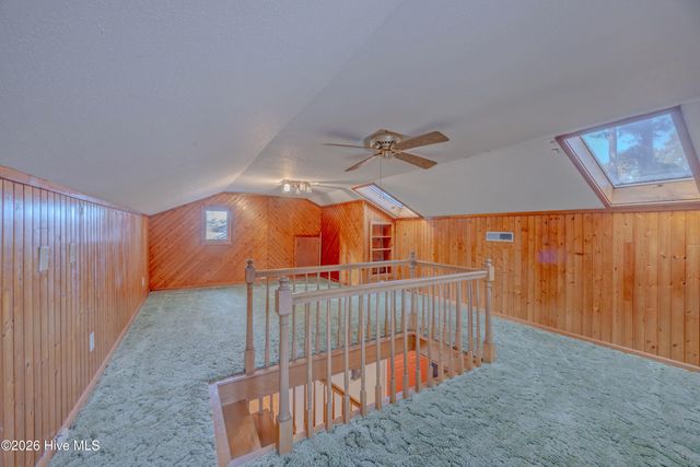 110 Annie Faye Norris Lane, Teachey, NC 28464