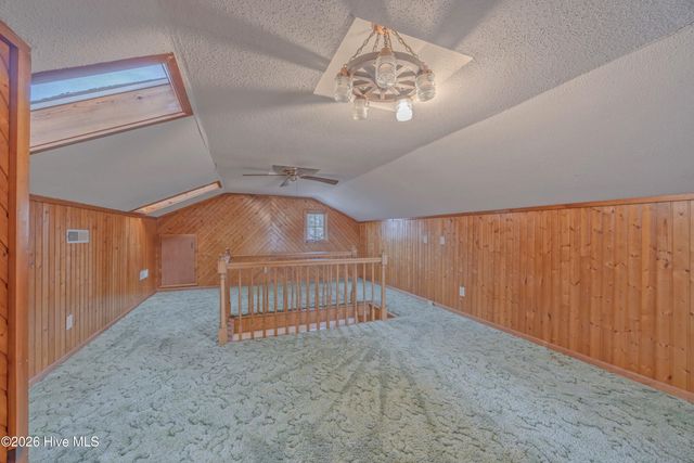 110 Annie Faye Norris Lane, Teachey, NC 28464