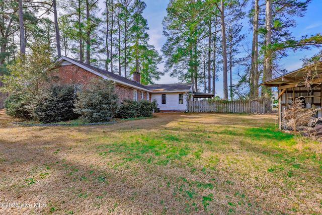 110 Annie Faye Norris Lane, Teachey, NC 28464