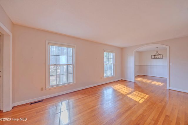 110 Annie Faye Norris Lane, Teachey, NC 28464