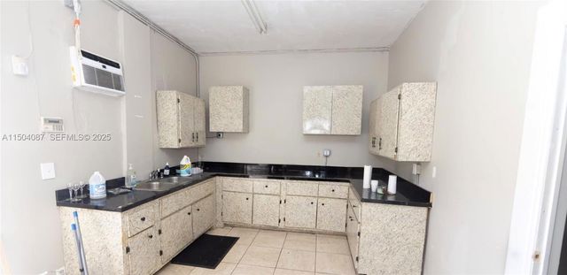 3045 W Broward Boulevard, Fort Lauderdale, FL 33312
