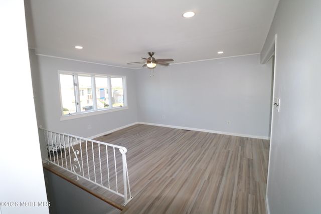 17 W Delaware Drive, Little Egg Harbor, NJ 08087