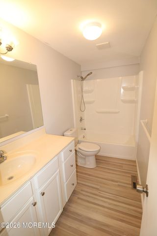17 W Delaware Drive, Little Egg Harbor, NJ 08087