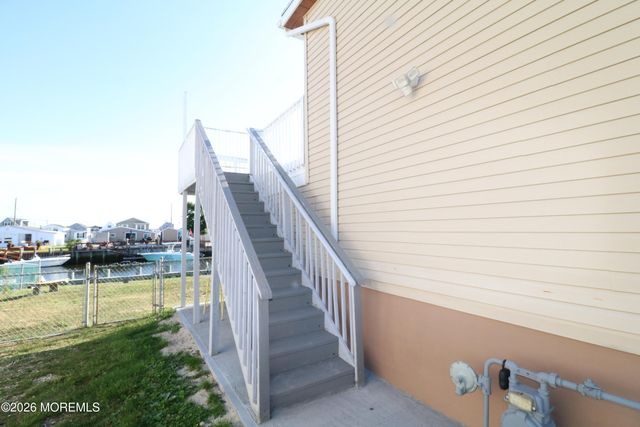 17 W Delaware Drive, Little Egg Harbor, NJ 08087