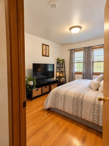 4118 W 63rd Street, Chicago, IL 60629