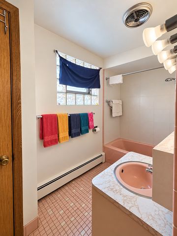 4118 W 63rd Street, Chicago, IL 60629